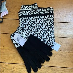 Brand New with tags Michael Kors scarf and gloves